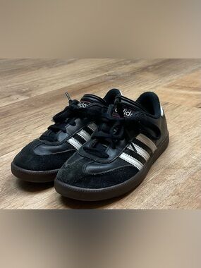 adidas | Shoes | Disney Minnie Mouse Adidas Size 9k | Poshmark